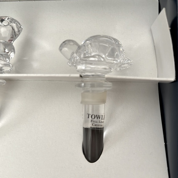 Towle Full Lead Crystal Frog & Turtle Wine Bottle Stoppers Style No: 7566 - Picture 4 of 7